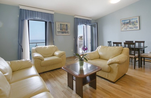Seoca Apartment | Plava Villa A1 3bedroom apartment with sea view