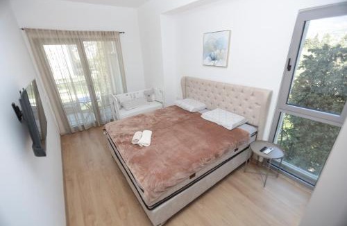 Zeljeznica Apartment | PMTR Luxury1 bedroom apartment with swimming pool