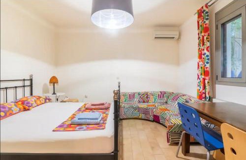 Galatsi Apartment | Pop Art Home - Experience Local Vibes