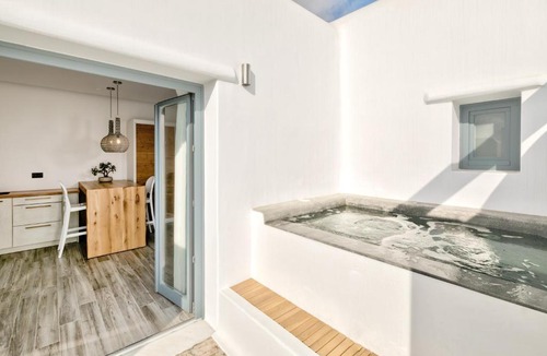 Glastros Hotel | Portes Suites & Villas Mykonos