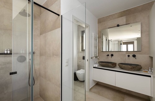 Adele Villa | Porto Cali, Earthy Elegance in Timeless Nature