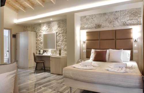 Agios Georgios Pagon Hotel | Porto Demo Hotel