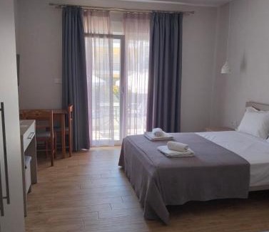 Paralia Ofryniou Apartment | Porto Dionysos