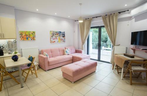 Ormos Agiou Ioannou Apartment | Porto Rafti view by Akroploro