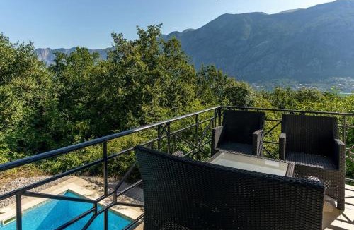 Prcanj Apartment | Prcanj hillside 2 bedroom