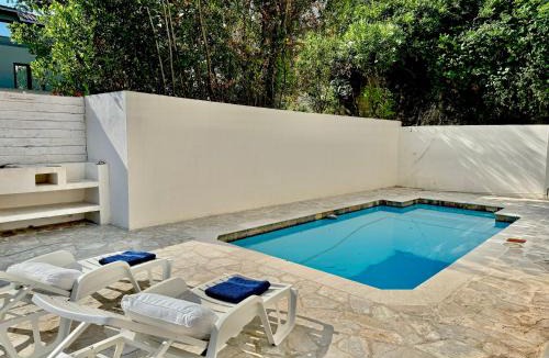 Prcanj Apartment | Prcanj sunny port apartments with shared pool