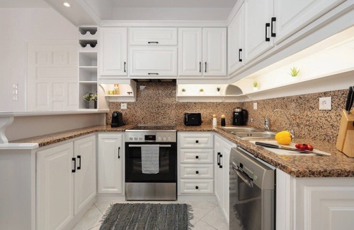 Old Town Naxos Apartment | Prelude 2BR Central Naxos Apt Steps to Beach