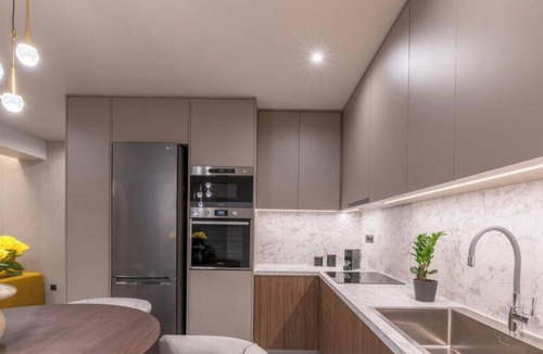 Kinosargous Apartment | Premium Retreat w/Patio, Parking & Acropolis View