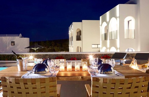 Exo Gialos Villa | Premium Santorini Villa | Villa Midas | 3 Bedrooms | Private Pool & Outdoor