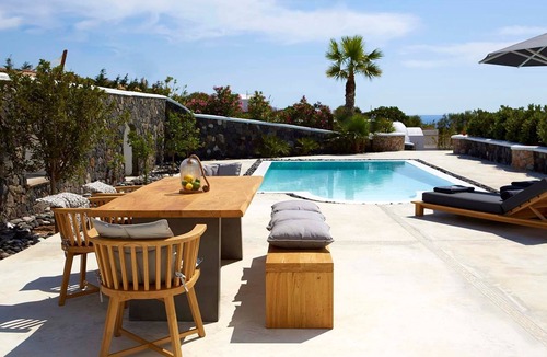 Exo Gialos Villa | Premium Santorini Villa | Villa Midas | 3 Bedrooms | Private Pool & Outdoor