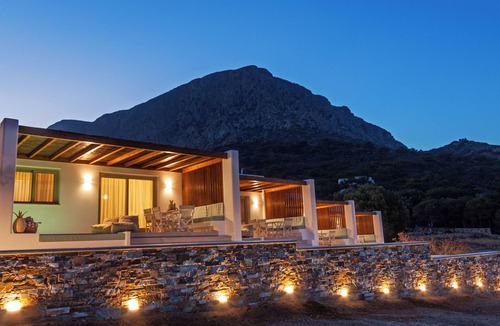 Telendos House | Premium Suites on Greek island with beach access and private pool