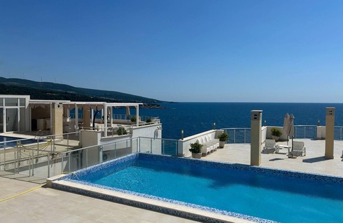 Dobra Voda Apartment | Prestige Apartment - Sea View, Private Beach, Pools & Fitness