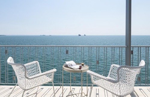 Thessaloniki City Centre Apartment | Primavera, Seafront 3BD Apt with Seaview