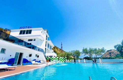 Zues Resort | PRINCIPE DEL LAGO