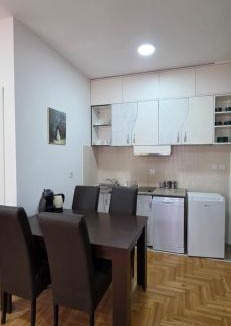Lazi Apartment | PriSMi 51