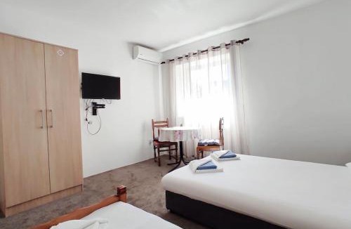 Bijela Apartment | Private En Suite Room Matkovic. Kotor Bay