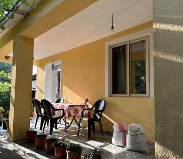 Sheqi i Vogel Apartment | Private house surrounded by greenery