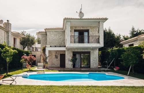 Paliouri Villa | Private pool villa