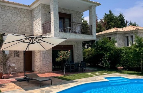 Paliouri Villa | Private pool villa