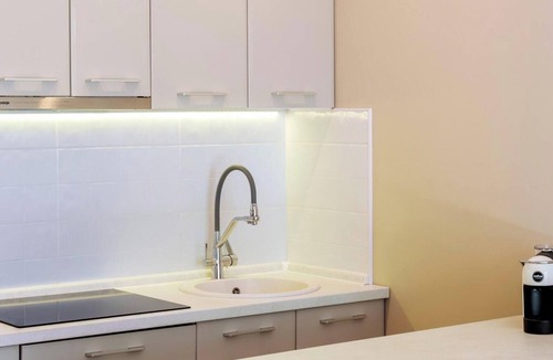 Orahovac Apartment | Private Terrace Living - Blue Flag Beach & Family Retreat near Kotor Bay