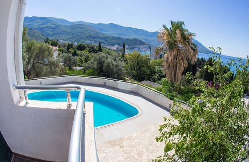 Becici Villa | Private villa with pool and sea view "The Turtles Garden"