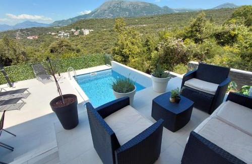 Utjeha Villa | Private Villa with Pool - Utjeha Hills