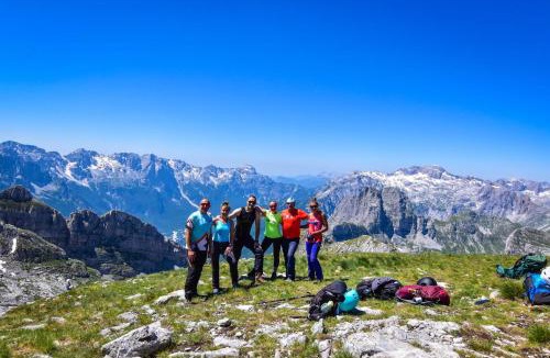 Vusanje Ski Chalet | PROKLETIJE eko katun Vusanje