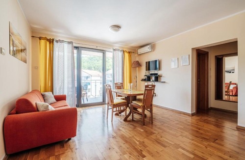 Przno Apartment | Przno Sea & Pool View Apartment