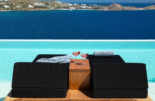 Paraga House | Pure Luxury Villa to Cater Even the Most Demanding Travelers at Perfect Location
