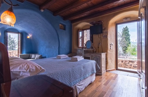 Rachi Hotel | Pyrgos Petropoulaki