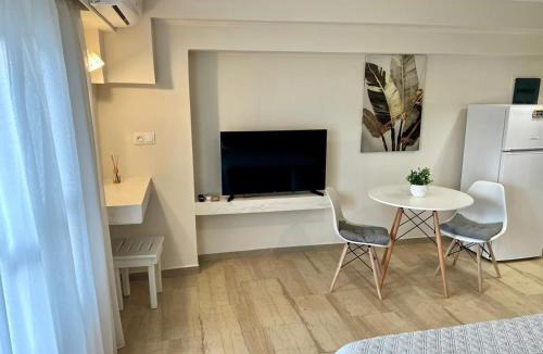 Pythagorion Apartment | Pythagoreio Main Street Apartment