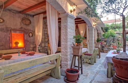 Old Town Ski Chalet | Quaint & Affordable Stay in Budva Traditional Stone House - Family Room 2