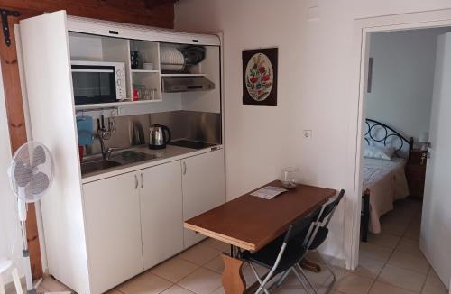 Lefkas Apartment | Quiet Agricultural Guesthouse