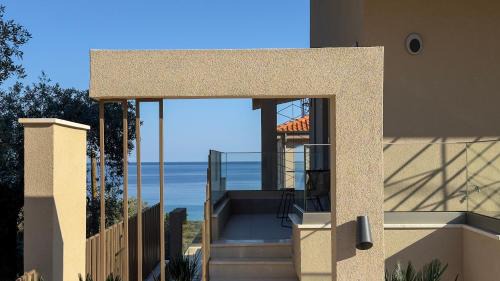 Chrisi Ammoudia Apartment | Quintessina Luxury Stay