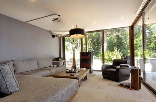 Perama Villa | R 1388 Villa with BBQ, Home cinemas & Outdoor lounge