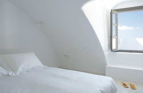 Pyrgos Villa | R 346 Luxury and Spacious 3 Bedroom Villa with Pool and Outdoor Jacuzzi