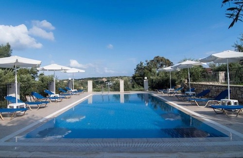 Ano Vasilikos Apartment | R 497 One bedroom Apartment - Ground Floor
