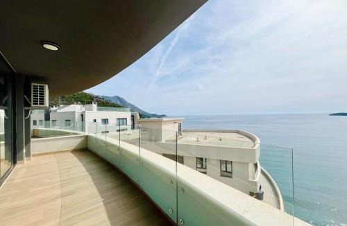 Becici Apartment | Rafailovici Beachfront Apartment