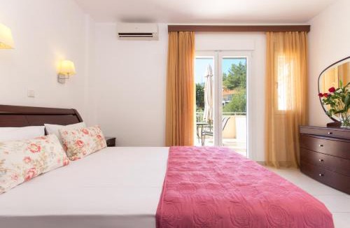 Chrisi Ammoudia Apartment | Rani Apartments