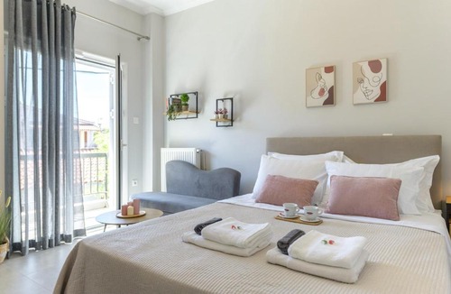 Kato Diminio Apartment | Rania's Seaside Nest- Steps from the Beach