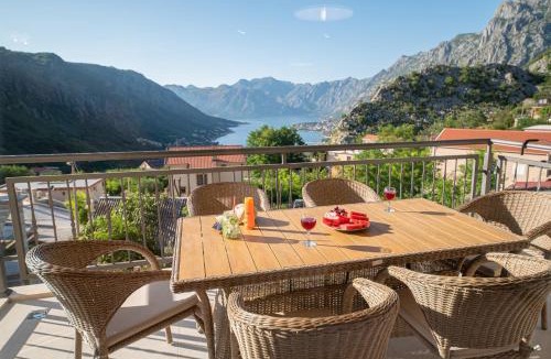 Skaljari Apartment | Red Hill