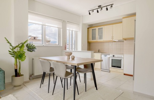 Marousi Apartment | Refined 2BR Apartment in Marousi