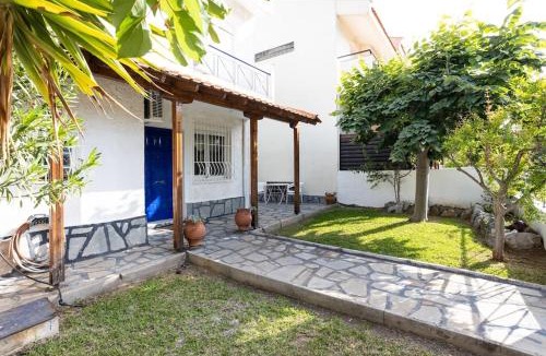 Gerakini House | Relaxing Holiday Home near the Beach