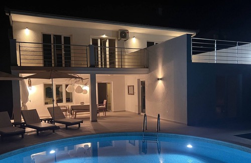 Denovici Villa | Remarkable 4-Bed Villa in Denovici