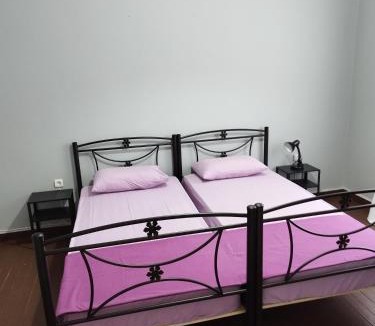 Agios Panteleimonas Bed & Breakfast | Remoundou 18 rental room
