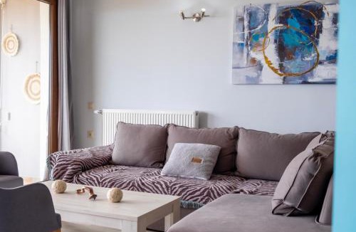 Frinion House | Remvi House