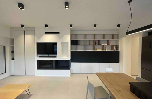 Kalamaria Condo | Renovated family friendly condo