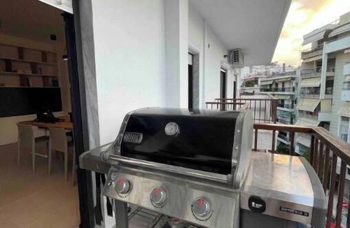 Kalamaria Condo | Renovated family friendly condo