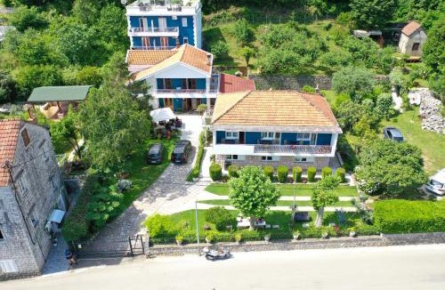 Prcanj Villa | Rent a Vacation House in Kotor Bay