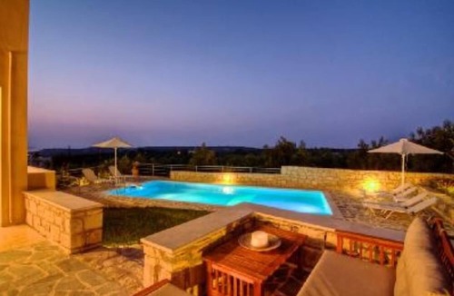 Houdetsi House | Rethymno: A wonderful place to stay-Suitable for families.